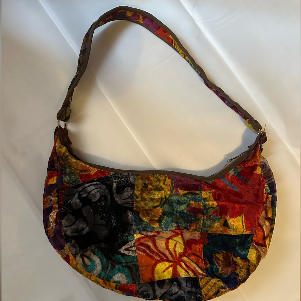 Vintage velvet shoulder bag